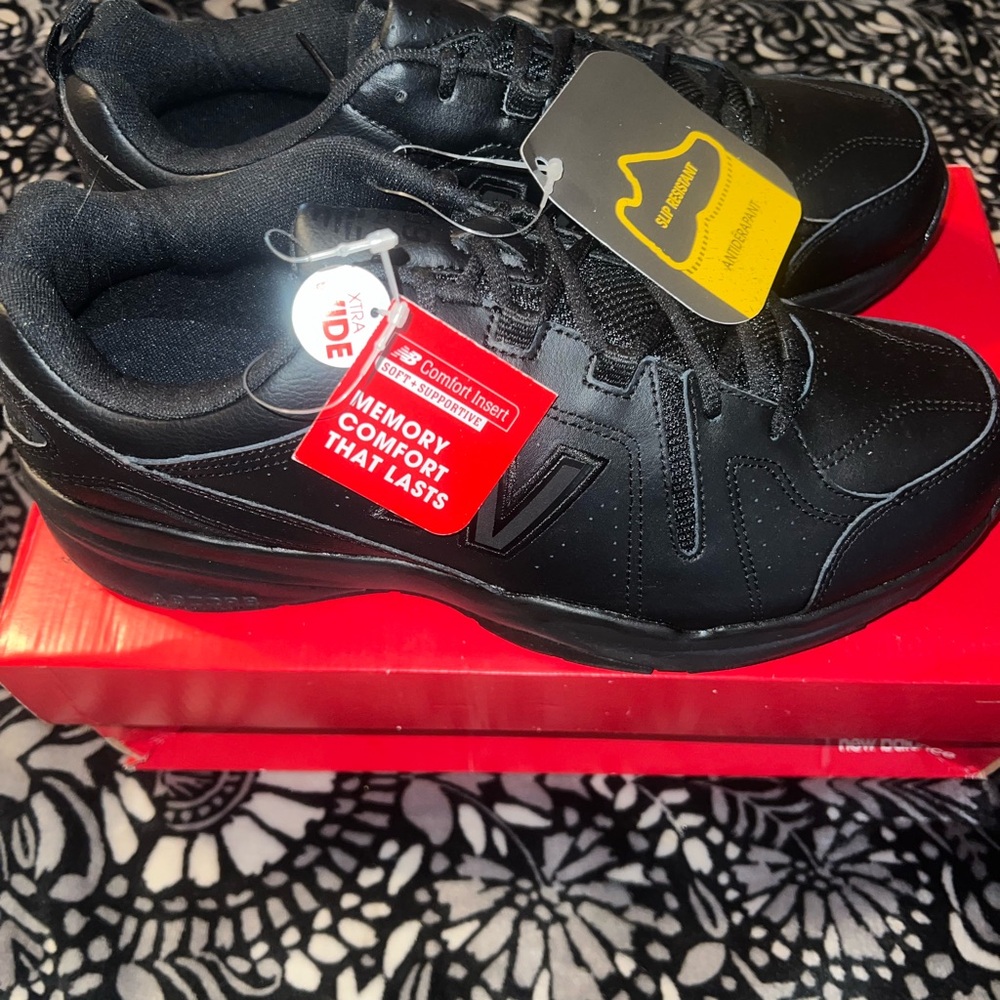 New Balance 608 WIDE